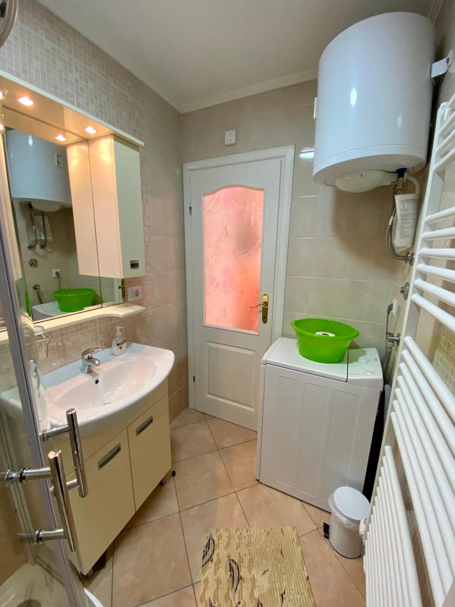 מאלי לוסיניי Apartments Leila מראה חיצוני תמונה