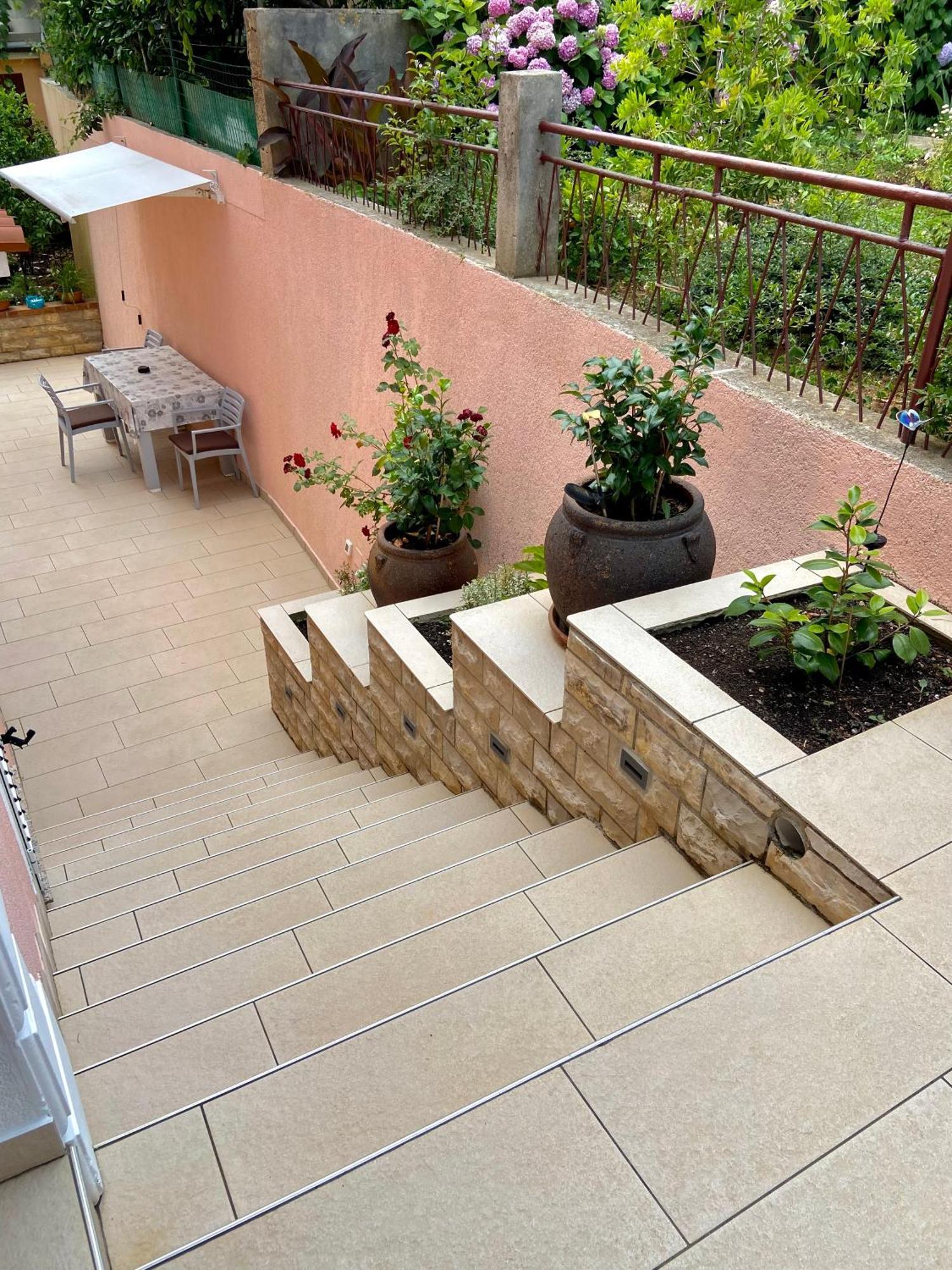 מאלי לוסיניי Apartments Leila מראה חיצוני תמונה
