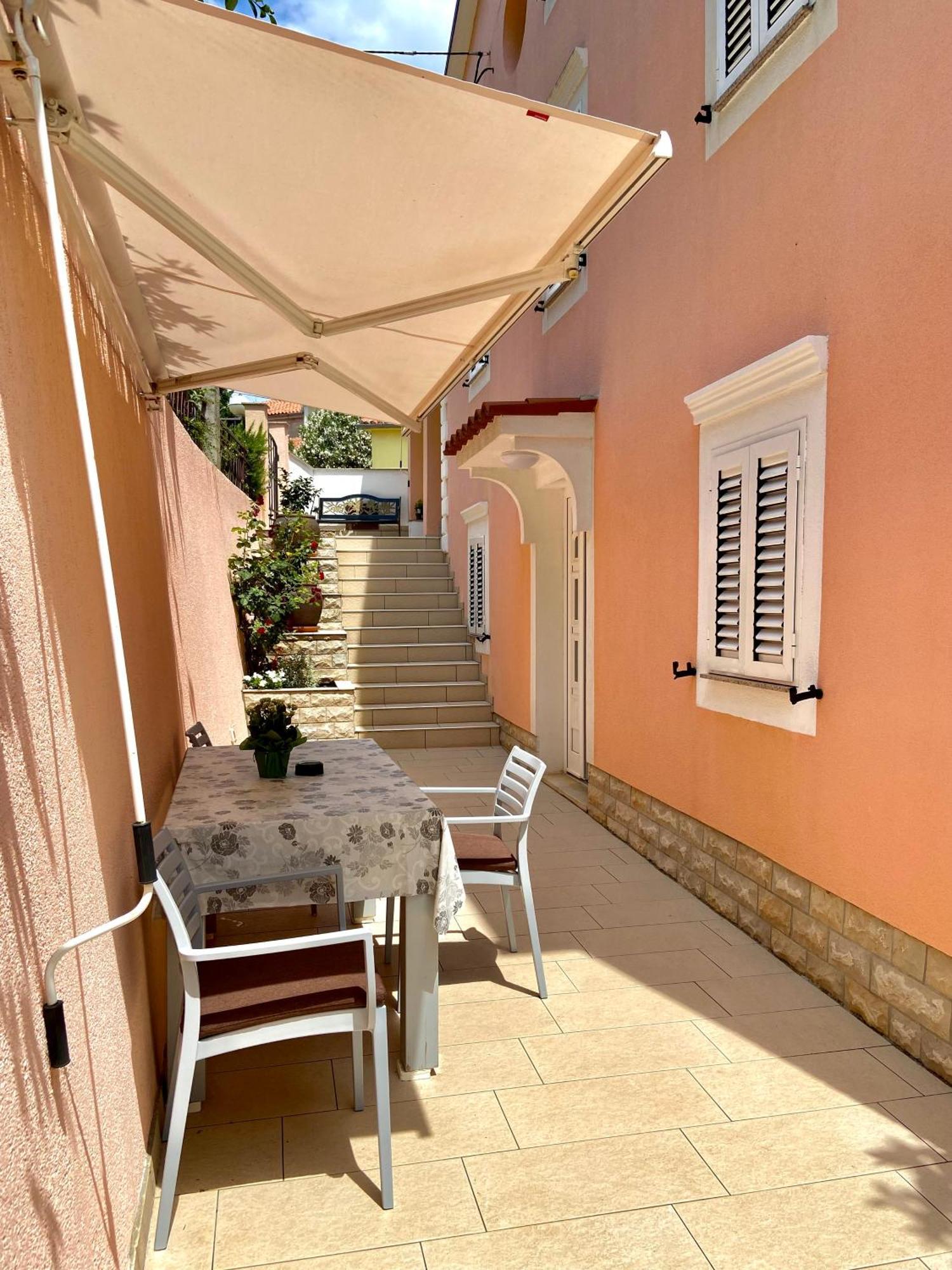 מאלי לוסיניי Apartments Leila מראה חיצוני תמונה